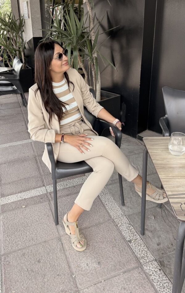 Traje Louise Beige